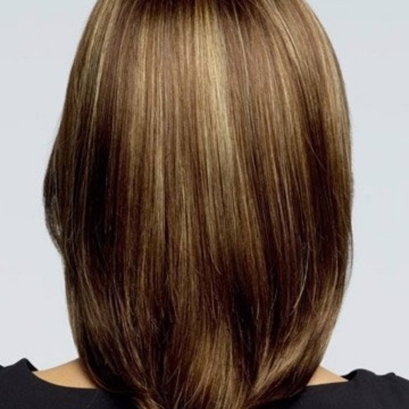 Short Bob wig - Picture 2 of 3